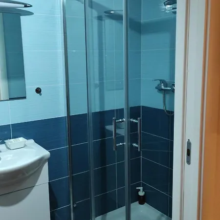 Le Maor Bed & Breakfast 3*
